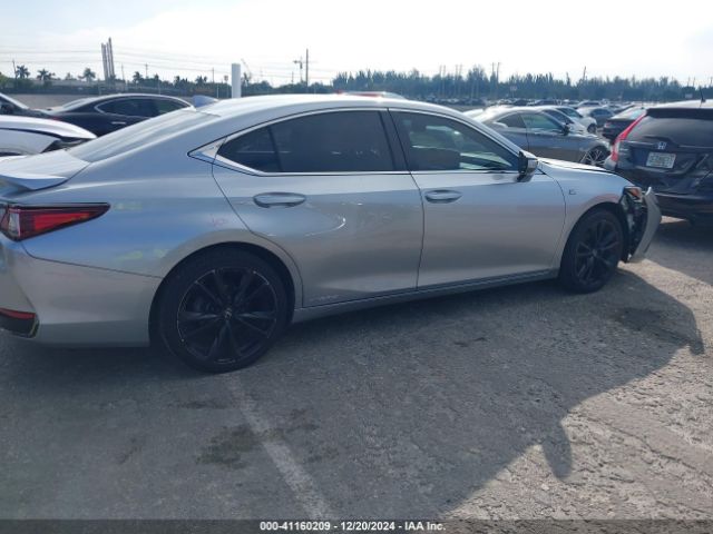 58AGA1C10NU013339 Lexus Es 300h F Sport