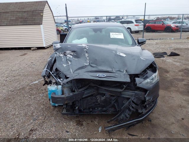 3FA6P0HD7HR382929 Ford FUSION SE