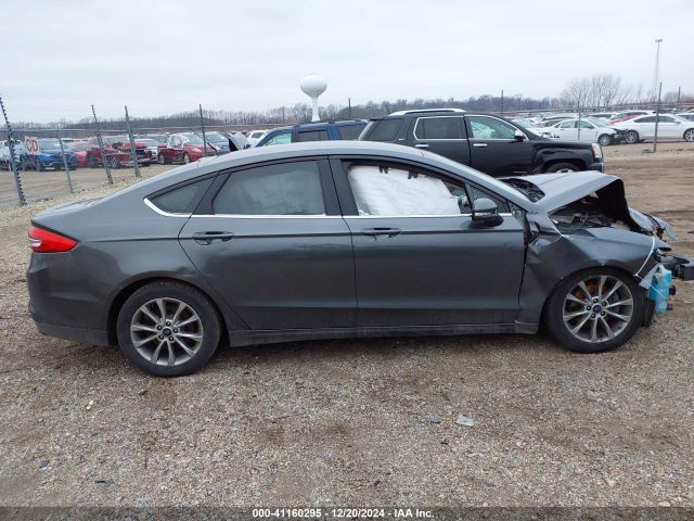 3FA6P0HD7HR382929 Ford FUSION SE