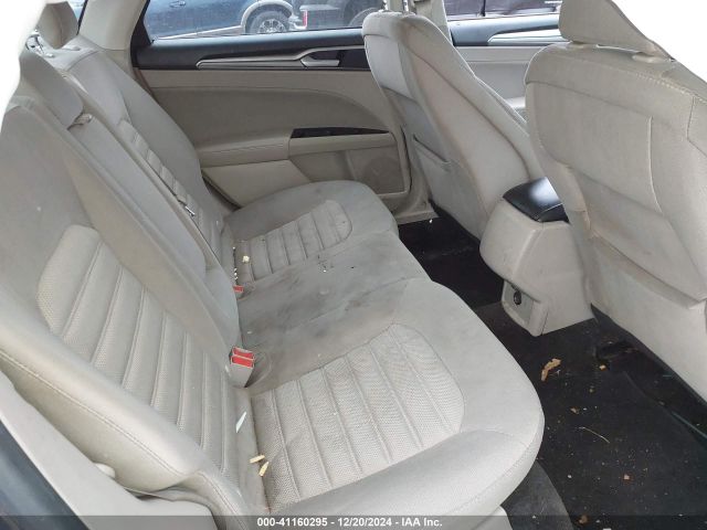 3FA6P0HD7HR382929 Ford FUSION SE