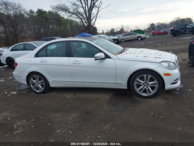 WDDGF8AB4EA942930 Mercedes-Benz C 300 Luxury 4matic/sport 4matic