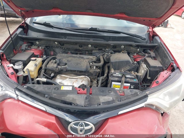 JTMZFREV0GJ063201 Toyota RAV4 LE