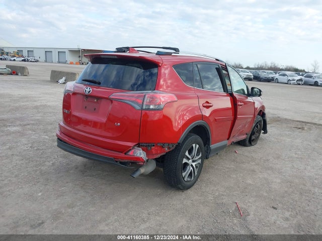 JTMZFREV0GJ063201 Toyota RAV4 LE