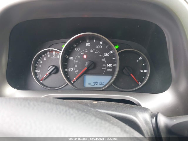 JTMZFREV0GJ063201 Toyota RAV4 LE