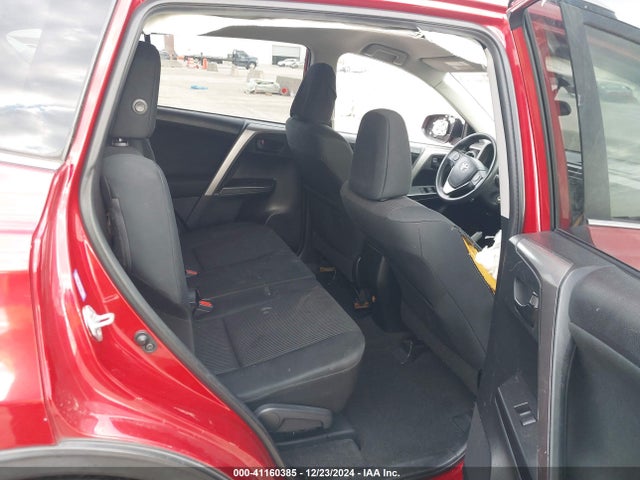 JTMZFREV0GJ063201 Toyota RAV4 LE