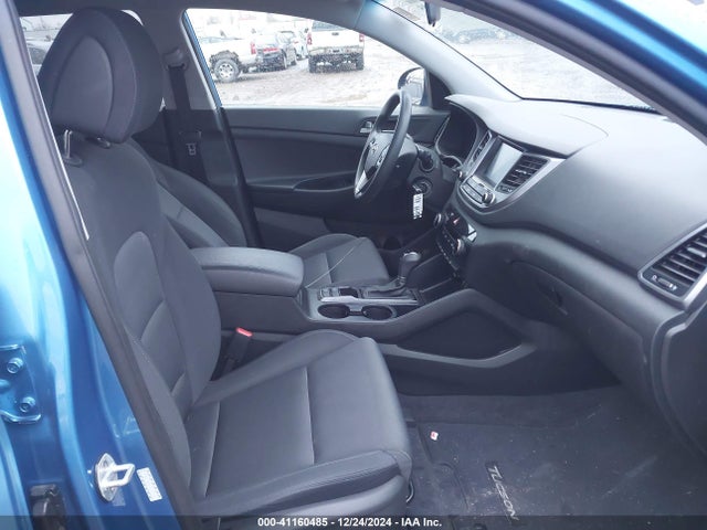 KM8J33A44JU705565 Hyundai TUCSON SEL