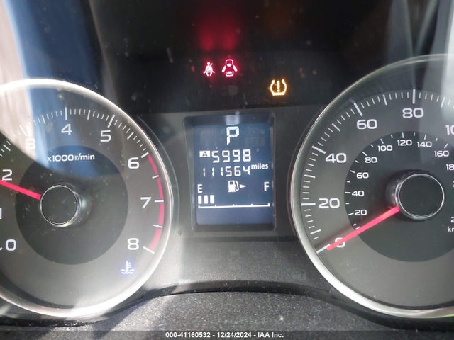 Subaru Forester 2.5i Limited 2015 JF2SJAHC2FH580910 Image 16