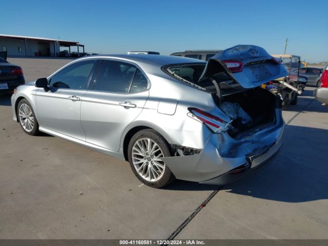 4T1B11HK5JU060301 Toyota CAMRY XLE