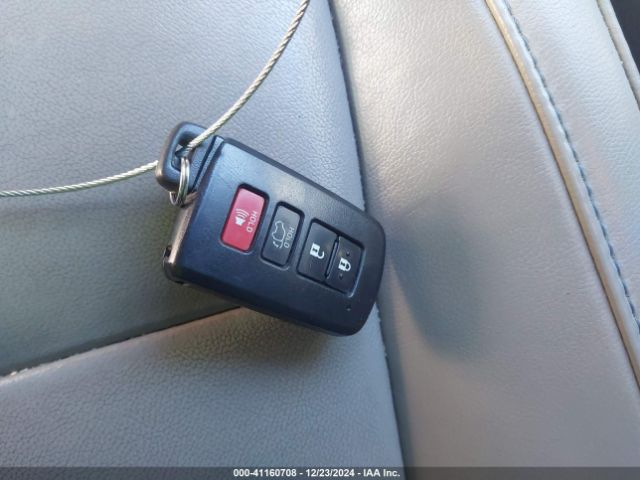 5TDKKRFH3ES028495 Toyota Highlander Xle V6