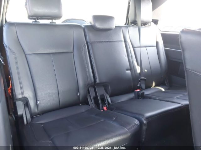 1FMJU1HT0JEA17703 Ford Expedition Xlt