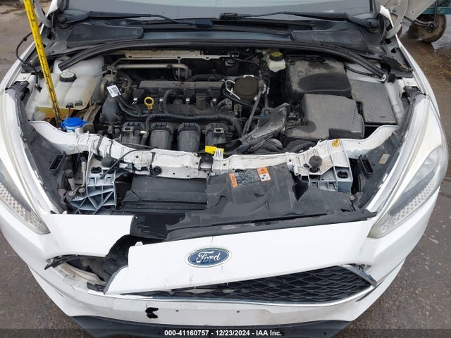 Ford FOCUS SE 2015 1FADP3K22FL351339 Image 10