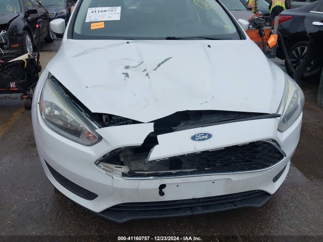 Ford FOCUS SE 2015 1FADP3K22FL351339 Image 6