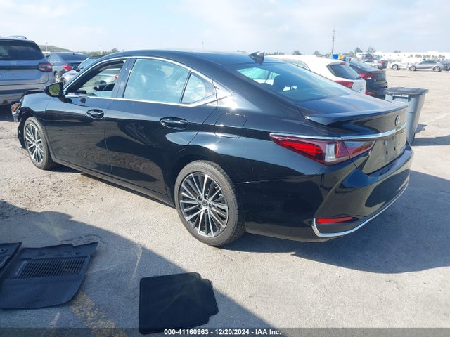 58ADA1C16PU029664 Lexus ES 300H