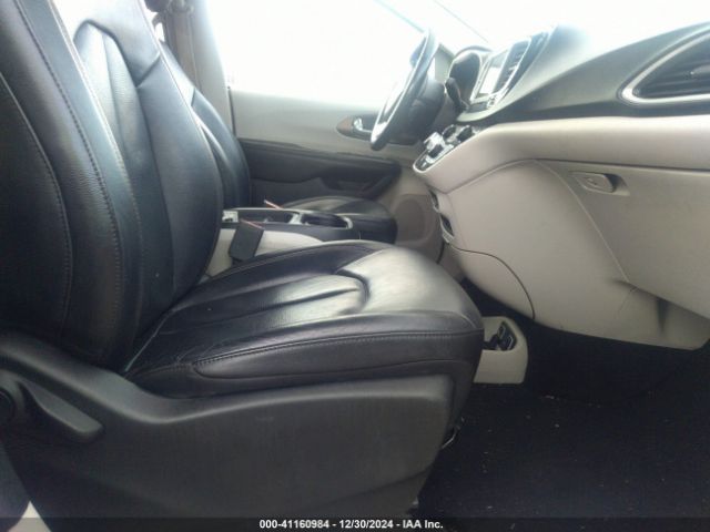 2C4RC1BGXKR561393 Chrysler Pacifica Touring L