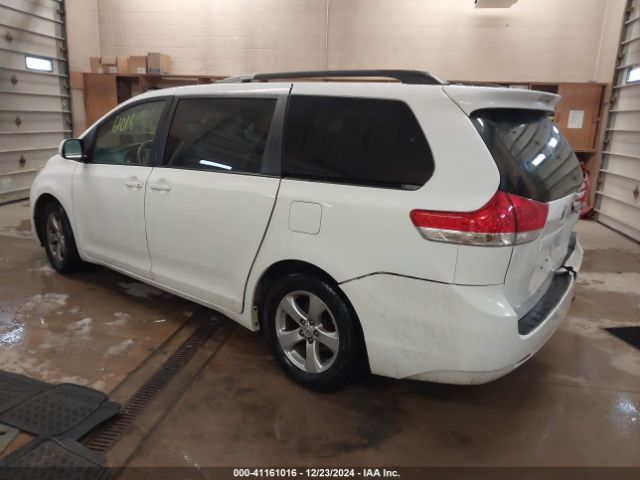 5TDKK3DCXES508683 Toyota Sienna Le V6 8 Passenger