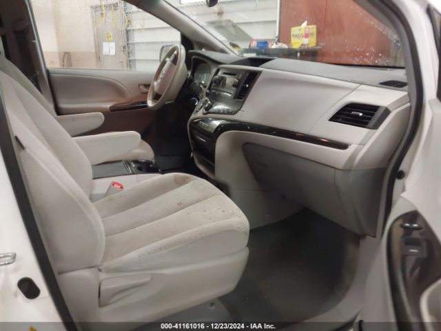 5TDKK3DCXES508683 Toyota Sienna Le V6 8 Passenger