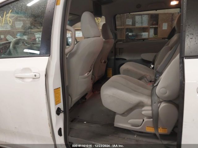 5TDKK3DCXES508683 Toyota Sienna Le V6 8 Passenger