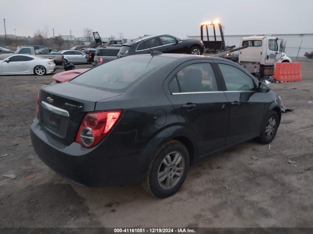 Chevrolet Sonic Lt Auto 2015 1G1JC5SH2F4106567 Image 4