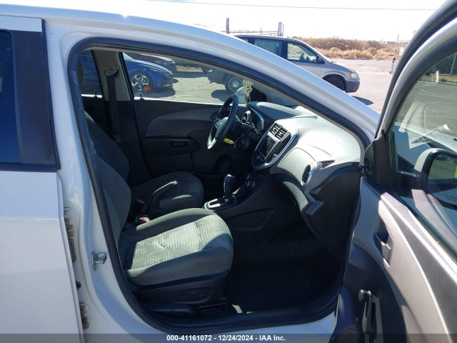 Chevrolet Sonic 2020 1G1JB5SB7L4106672 Image 5