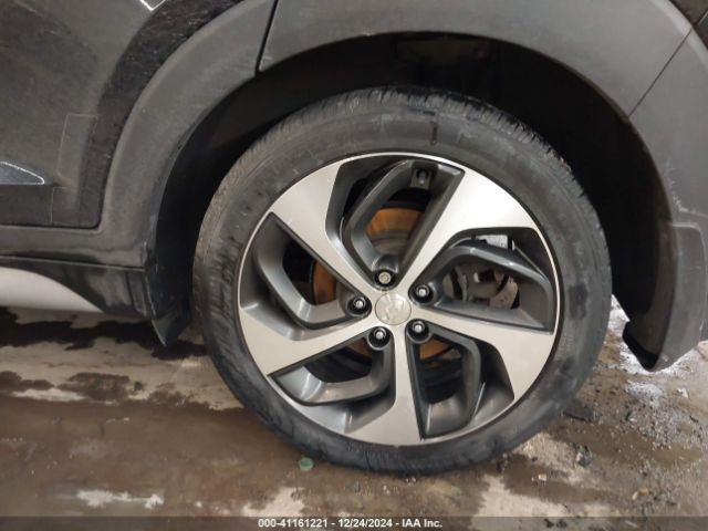KM8J3CA28JU648236 Hyundai Tucson Value