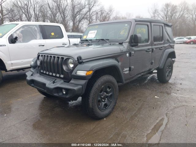 1C4HJXDGXJW152530 Jeep Wrangler Unlimited Sport 4x4