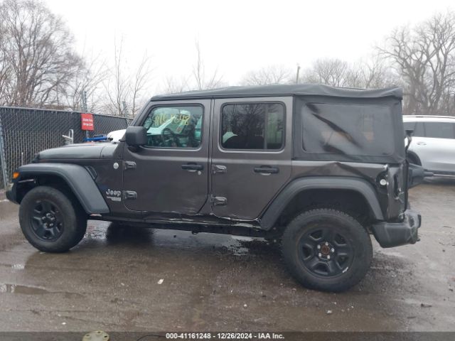 1C4HJXDGXJW152530 Jeep Wrangler Unlimited Sport 4x4