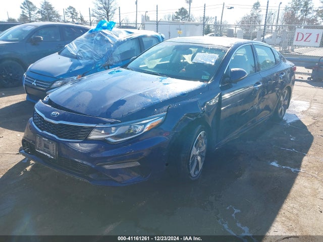 KIA Optima S 2019 5XXGT4L37KG359396 Image 2