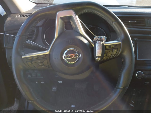 Nissan ROGUE SV 2017 KNMAT2MV8HP527381 Image 11
