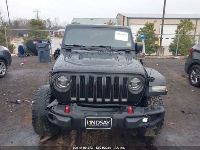 1C4HJXFG4JW184693 Jeep Wrangler Unlimited Rubicon 4x4