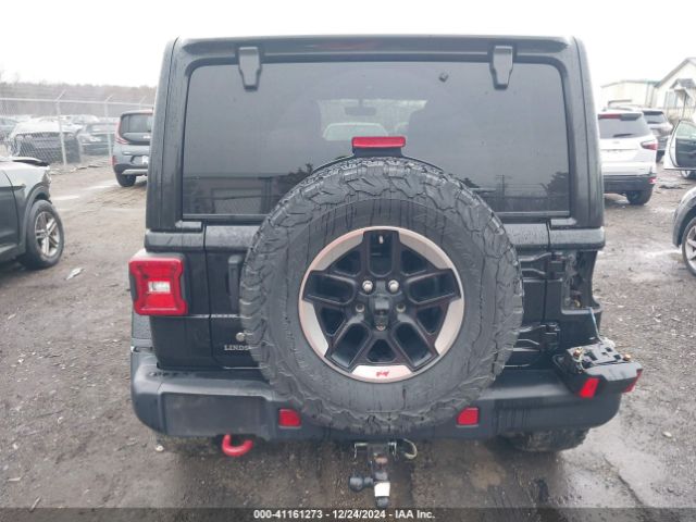 1C4HJXFG4JW184693 Jeep Wrangler Unlimited Rubicon 4x4