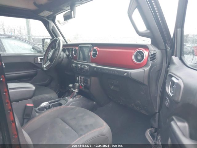 1C4HJXFG4JW184693 Jeep Wrangler Unlimited Rubicon 4x4