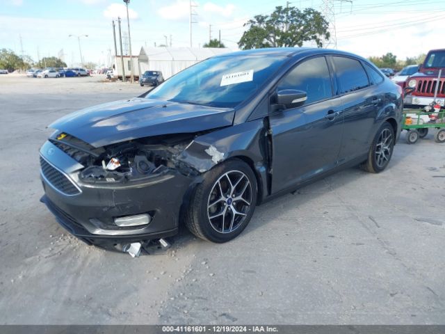 1FADP3H25JL227016 Ford FOCUS SEL