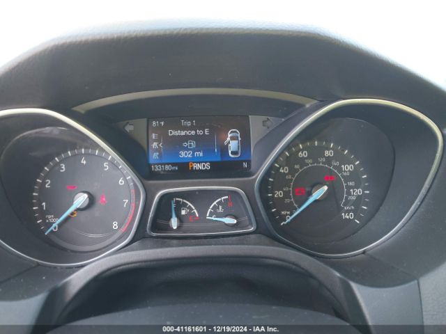 1FADP3H25JL227016 Ford FOCUS SEL