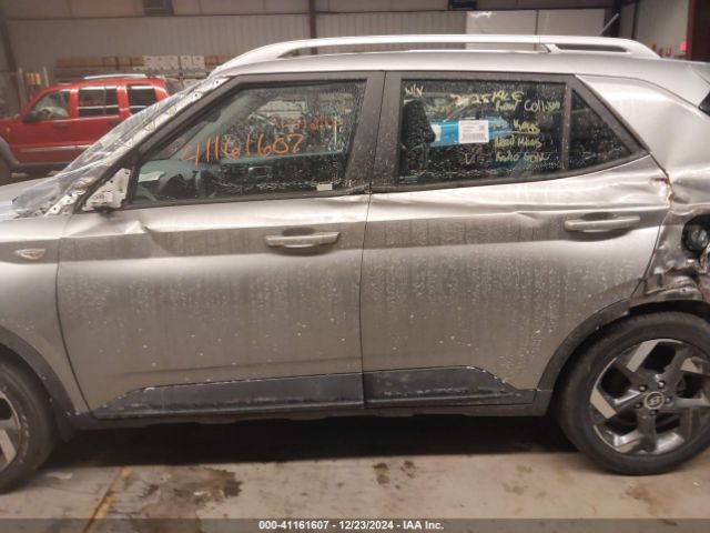 KMHRC8A33PU260848 Hyundai Venue Sel