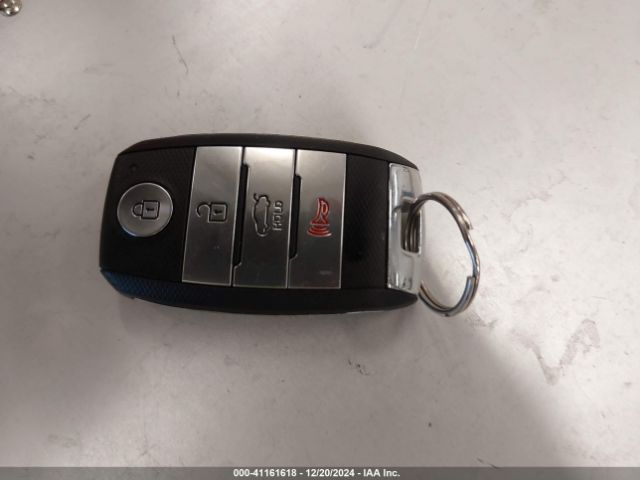 3KPA25AD5PE529068 KIA Rio 5-door S