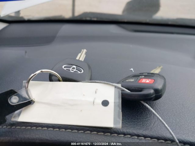 4T1BF1FK9EU310777 Toyota CAMRY SE