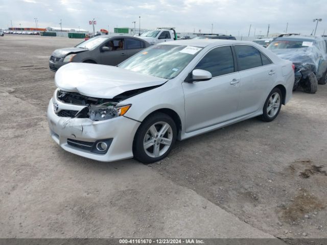 4T1BF1FK9EU310777 Toyota CAMRY SE
