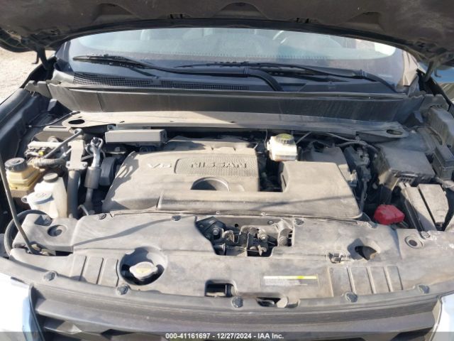 5N1DR2MM3HC607984 Nissan Pathfinder Sv