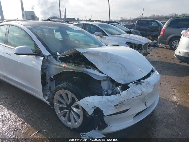 2022 TESLA MODEL 3 5YJ3E1EBXNF114966 Photo 5