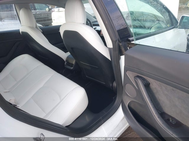 2022 TESLA MODEL 3 5YJ3E1EBXNF114966 Photo 7