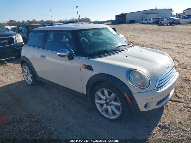 2007 MINI COOPER WMWMF33547TT58314 Photo 0