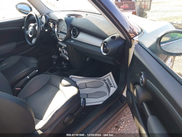 2007 MINI COOPER WMWMF33547TT58314 Photo 4