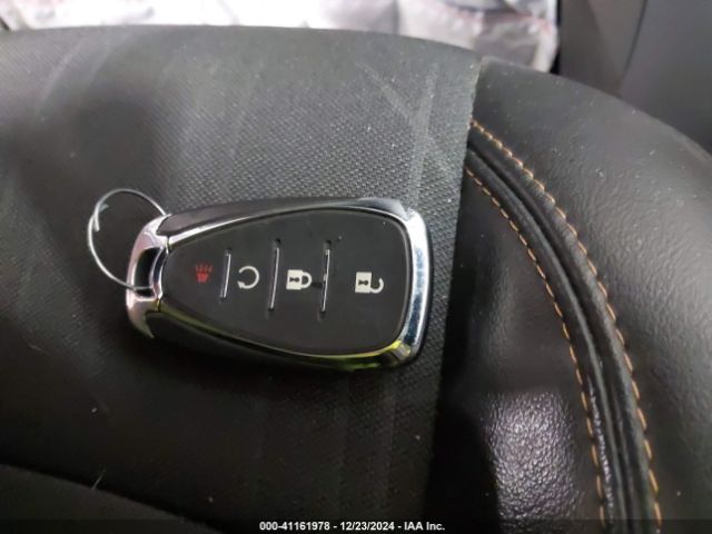 KL7CJPSB0MB343447 Chevrolet Trax Awd Lt