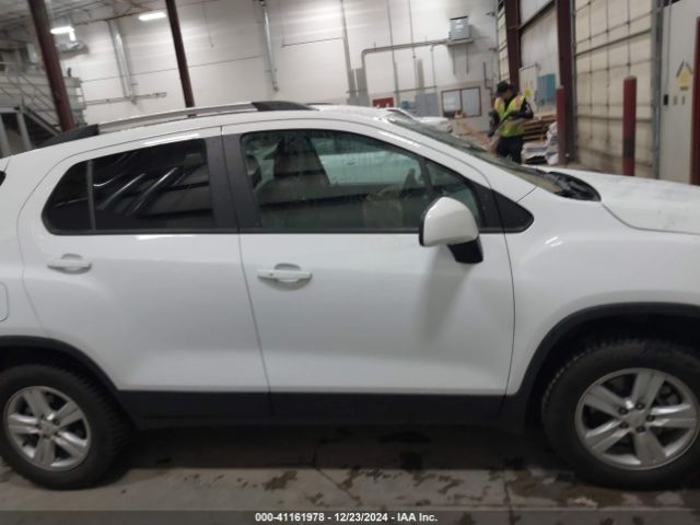KL7CJPSB0MB343447 Chevrolet Trax Awd Lt