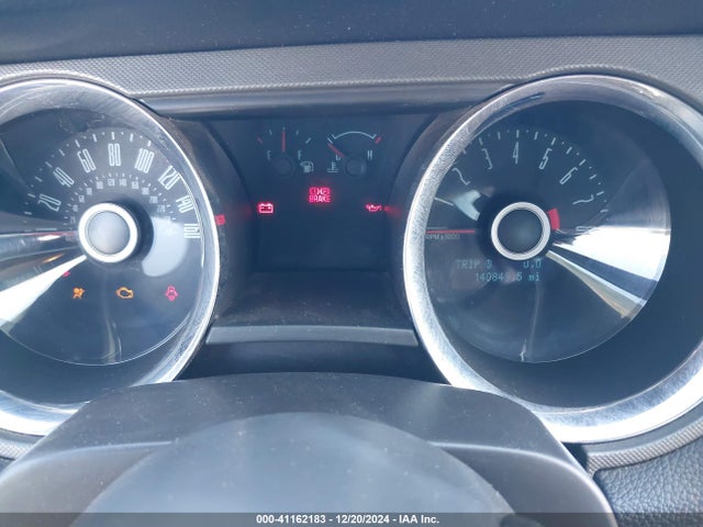 1ZVBP8AM9E5255256 Ford Mustang V6