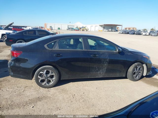 3KPF24AD6ME308462 KIA Forte Lxs