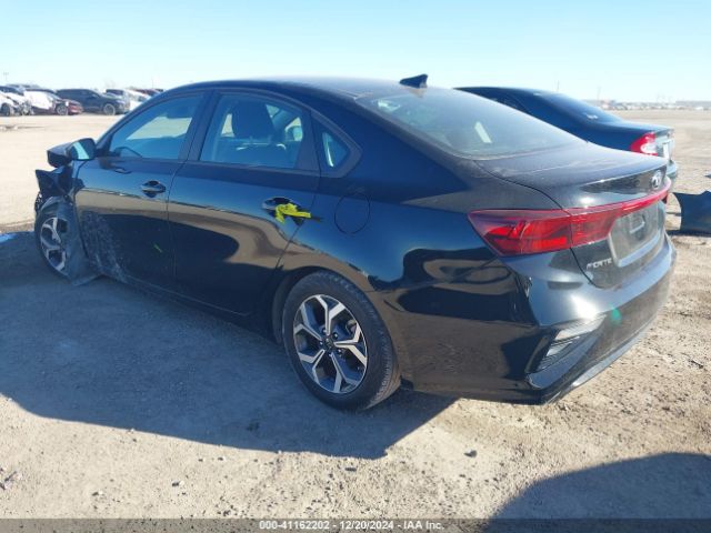 3KPF24AD6ME308462 KIA Forte Lxs