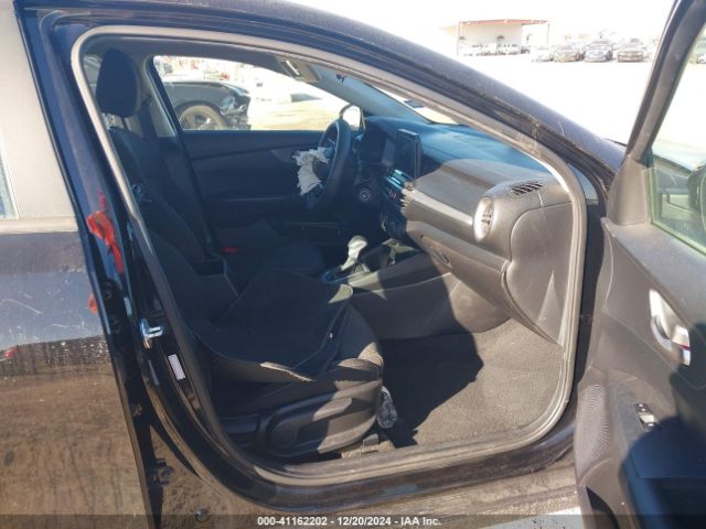 3KPF24AD6ME308462 KIA Forte Lxs