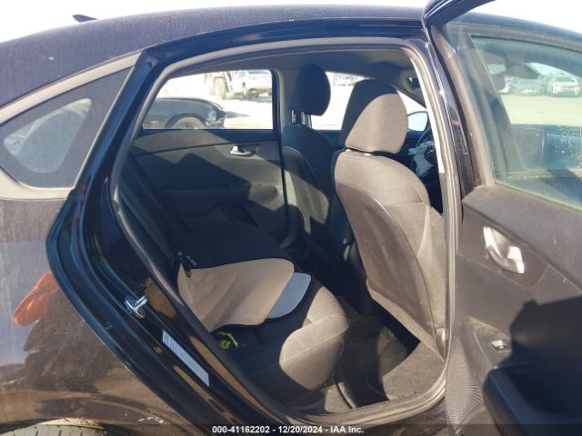 3KPF24AD6ME308462 KIA Forte Lxs
