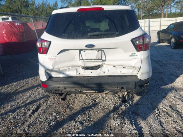 Ford ESCAPE SE 2018 1FMCU0GDXJUA92508 Image 16